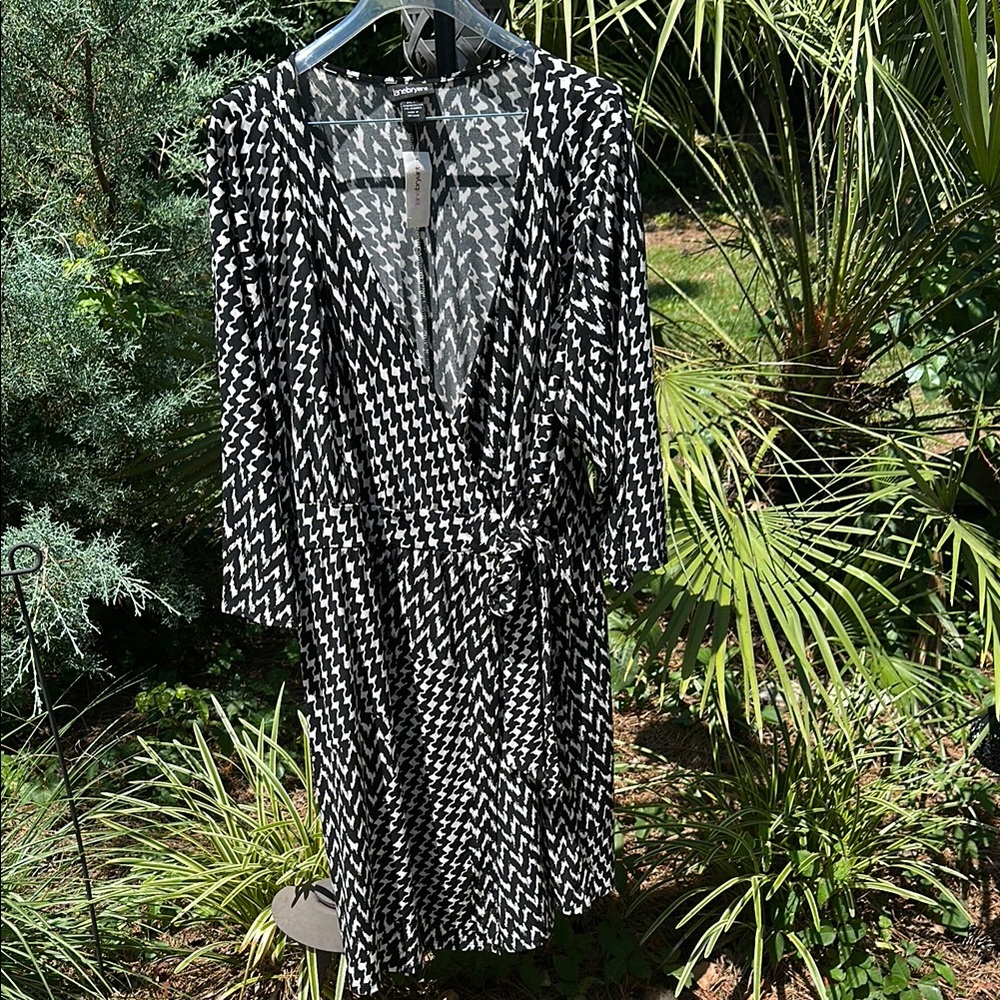 ▪️▪️Lane Bryant Black and White Houndstooth Abstract Wrap Midi Dress•Size 26/28🔘